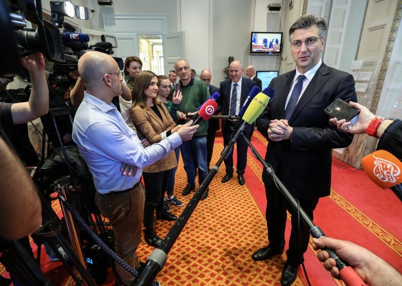 Odgađanje stečaja Uljanika zbog izbora? Plenković: Možete zaključivati što hoćete, mediji su slobodni