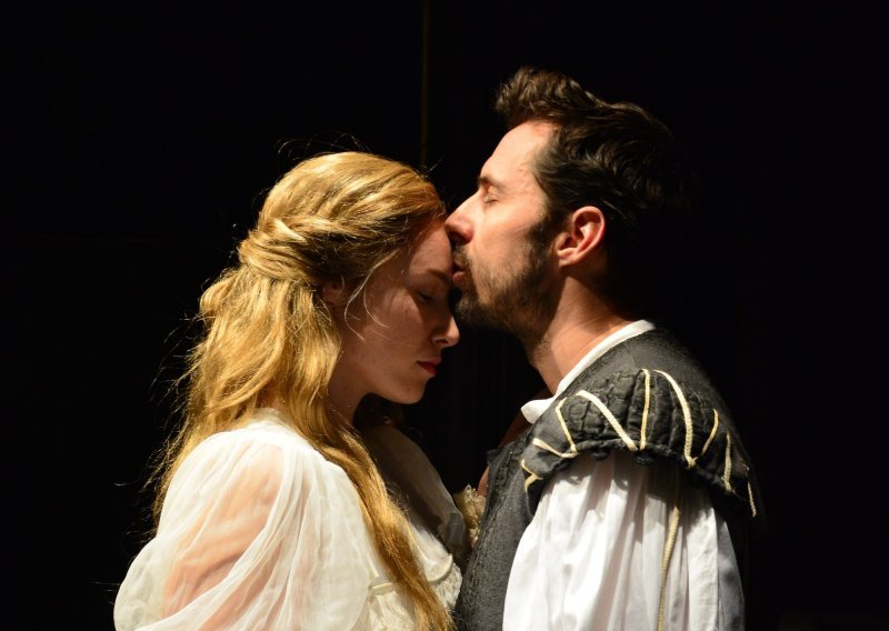 Zaljubljeni Shakespeare čuvena filmska priča na sceni Komedije