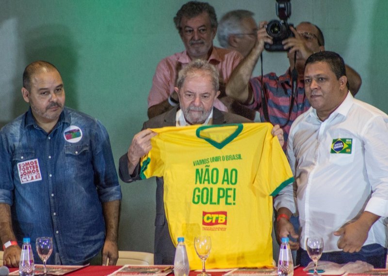 Luiz Inacio Lula da Silva: Brazilom upravlja 'banda luđaka'