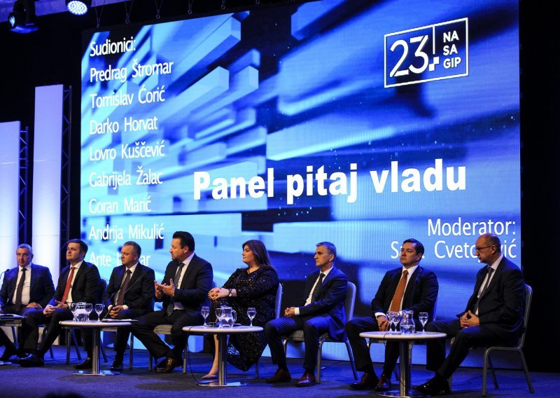 Horvat poduzetnicima: Investicije i inovacije temelj su budućega gospodarskog rasta Hrvatske
