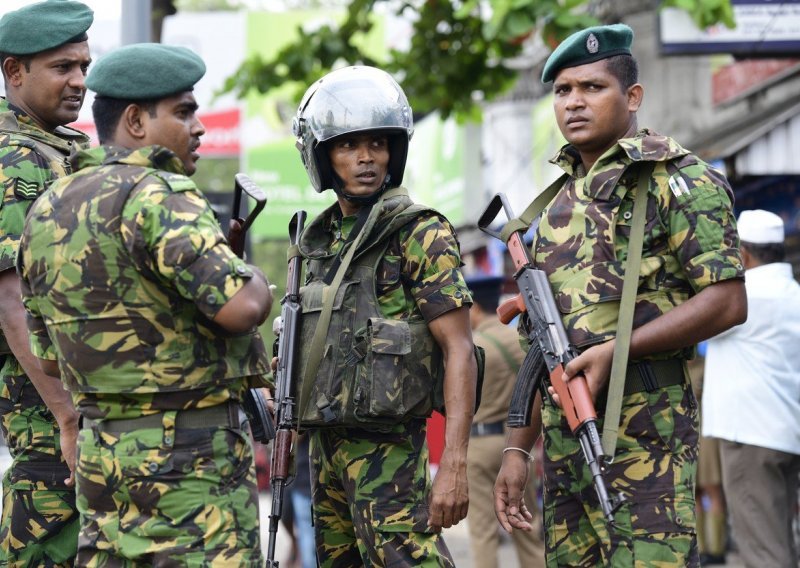Šri Lanka nakon napada na džamije uvodi policijski sat