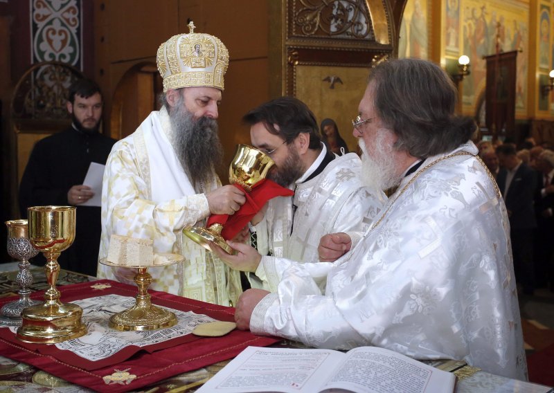 Pravoslavni vjernici slave Uskrs uz poslanicu patrijarha srpskog Irineja