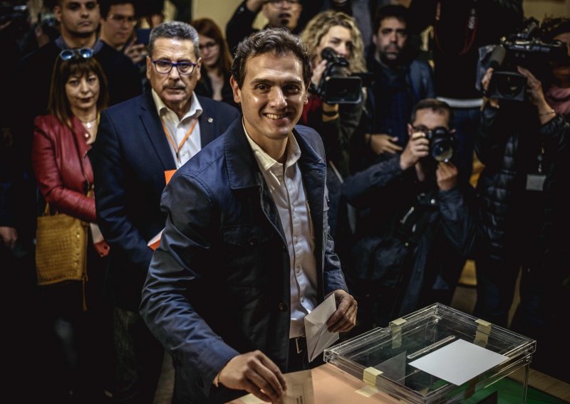Španjolci biraju novu vladu na najneizvjesnijim izborima u posljednja četiri desetljeća