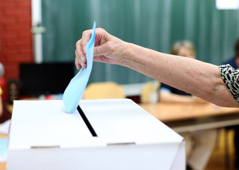 Izbori za EP: Prvi rezultati očekuju se u nedjelju 26. svibnja tek poslije 23 sata