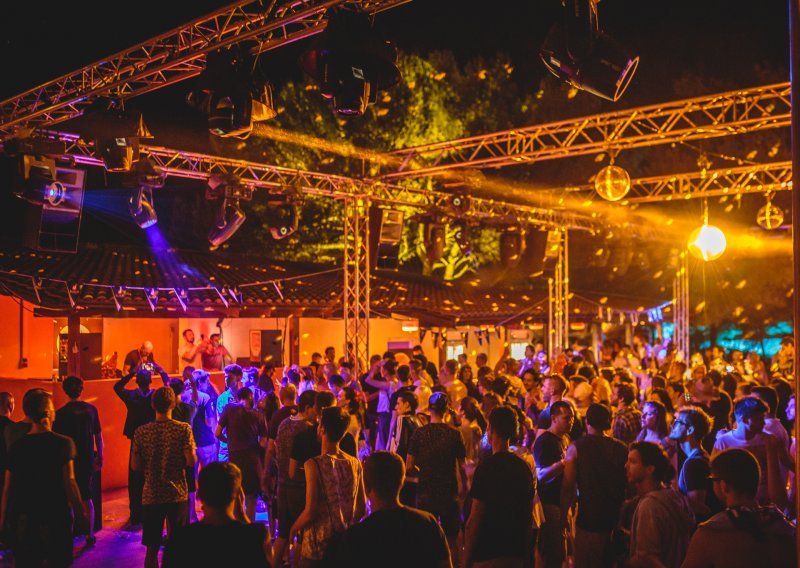 Ljetna sezona u The Garden Resortu u Tisnom donosi šest festivala