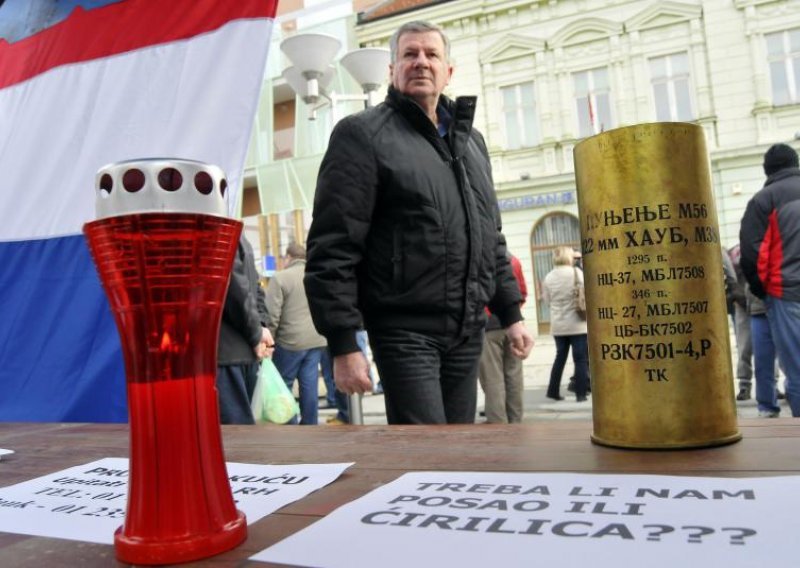 Branitelji osnovali interventne grupe za rat protiv ćirilice