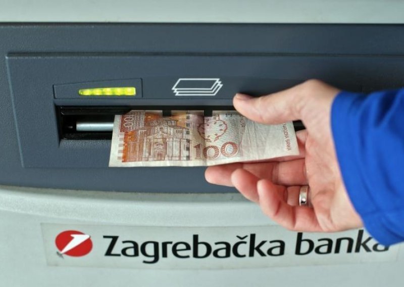 Zagrebačka banka zbog švicarca 'u minusu' gotovo 400 milijuna kuna