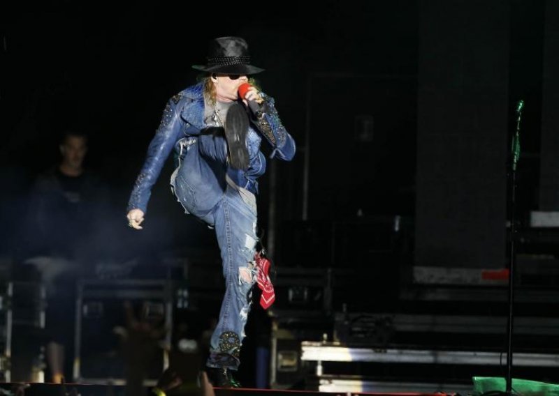 Axl Rose nakon povijesnog okupljanja usporio korake