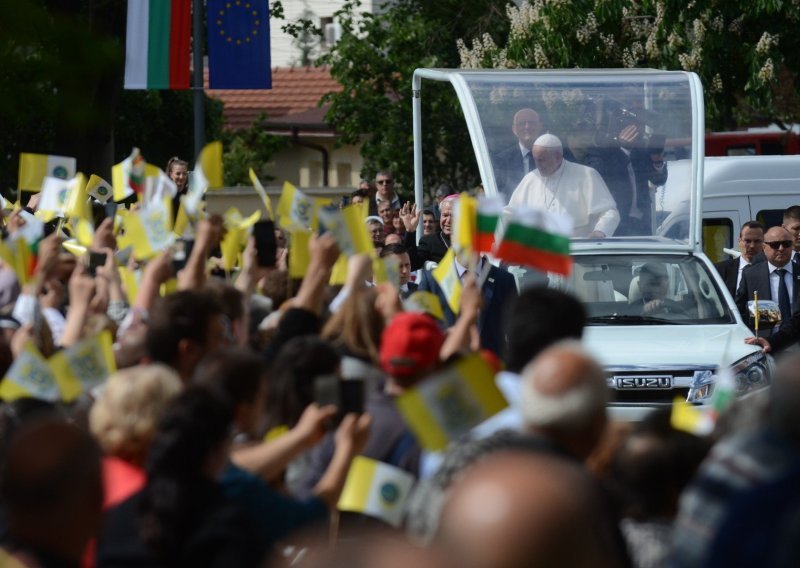 Papa u Sofiji molio za mir, Pravoslavna crkva ga izignorirala