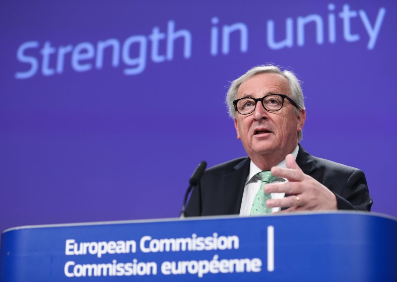 Juncker poručio Velikoj Britaniji: Neće biti novih pregovora o Brexitu