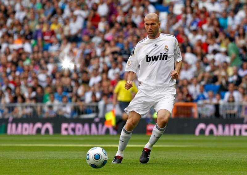 Zidane se vraća nogometu kao sportski direktor Reala