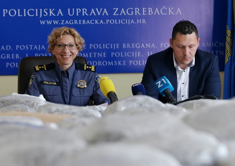 [FOTO/VIDEO] Zagrebačka policija se pohvalila zapljenom više od 100 kilograma marihuane i pola kile kokaina