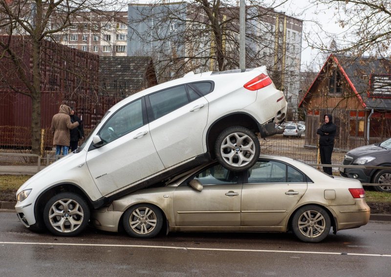 Nakon Volkswagena i financije BMW-a, Daimlera i Porschea na udaru