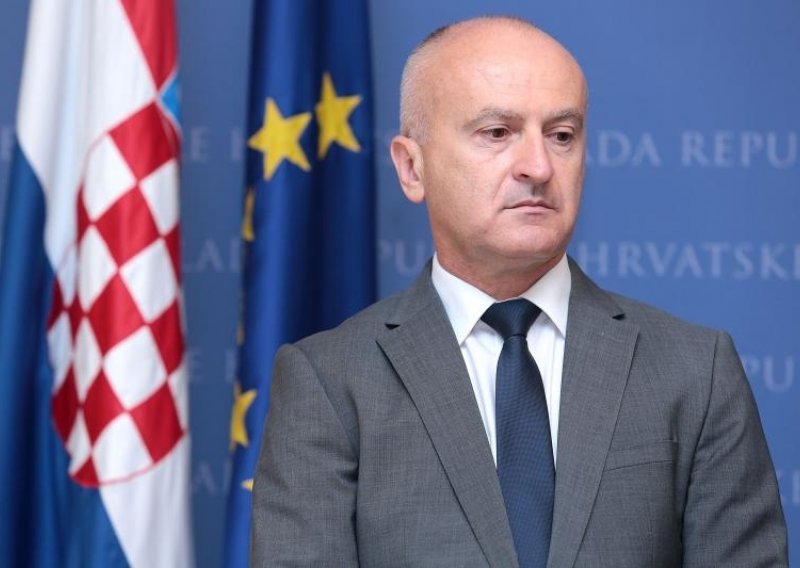 Otvara se prva trgovina branitelja zadrugara