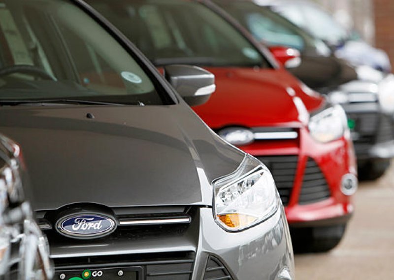 Prodaja novih automobila lani porasla 15 posto viša, top modeli Octavia, Clio i Focus