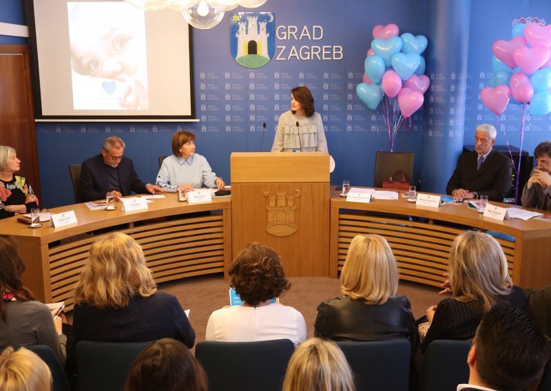 Zagreb predstavio priručnik o dojenju, najavio osnivanje Savjetovališta za planiranje obitelji
