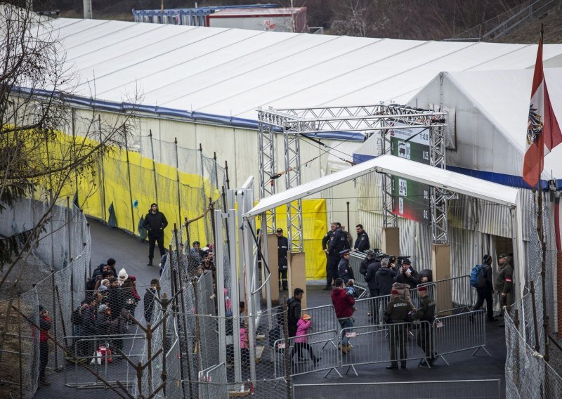 Porast broja tražitelja azila u Njemačkoj