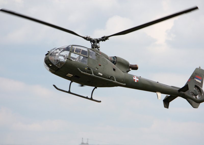 Republika Srpska zbog neisplativosti prodaje pet helikoptera tipa Gazela