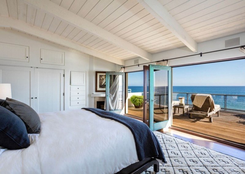 Djeca na prvom mjestu: Cindy Crawford prodaje svoj dugogodišnji dom u Malibuu