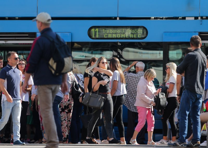 Hrvati crni rekorderi Europske unije: S roditeljima živi gotovo 60 posto mladih u dobi od 25 do 30 godina