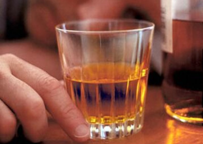 Hrvati zbog gospodarske krize više piju