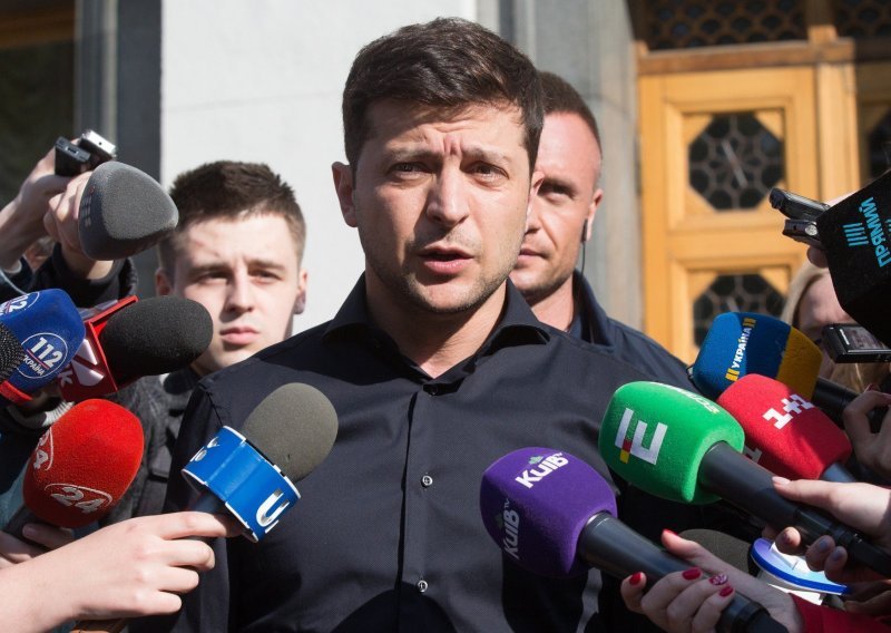 Stranka Volodimira Zelenskija kaže da ima većinu u parlamentu