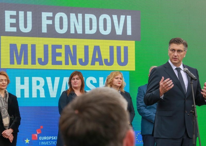 Plenković: '80 posto javnih investicija u Hrvatskoj dolazi upravo zahvaljujući Europskoj uniji'