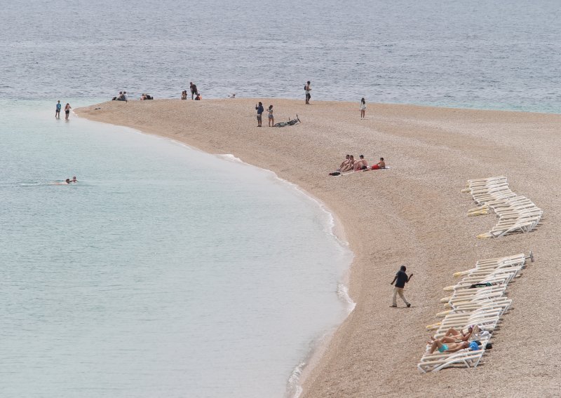 Istražili smo: Je li loše vrijeme već upropastilo turističku sezonu?