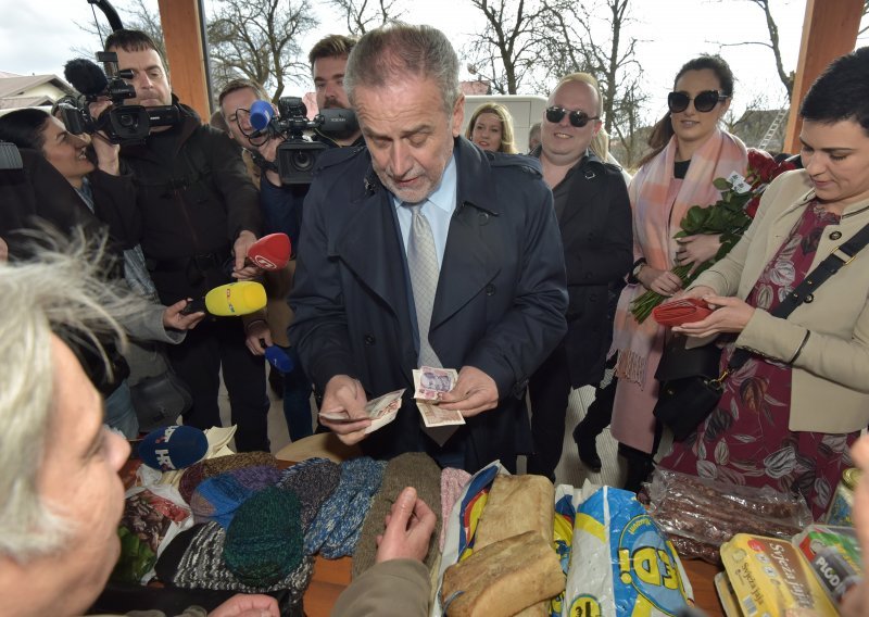 Bandić se okružio zanimljivim ljudima: Najjači donatori su mu vlasnici kafića, a kampanju mu radi Sanaderov spin doktor