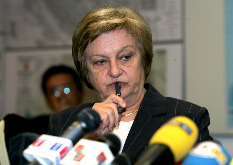 Protest held in front of ministry over Zagreb street redesign project