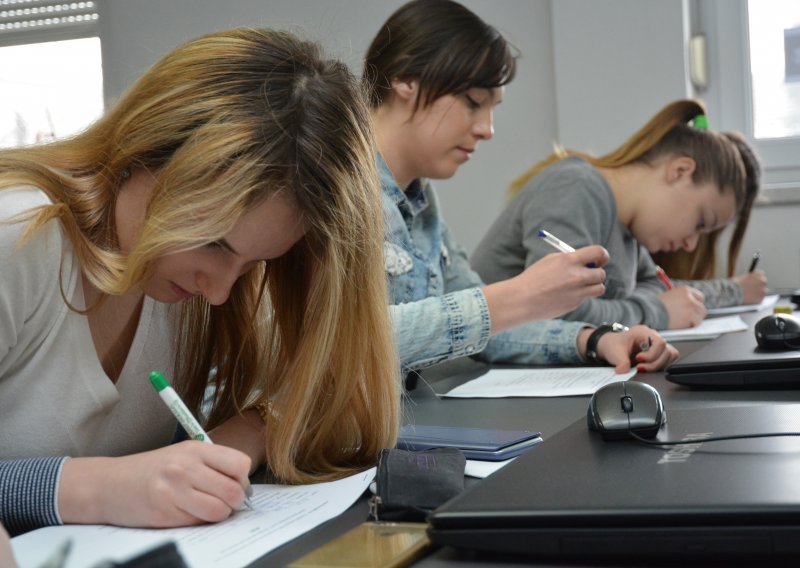 Kakav je to međunarodni program za odlikaše pomoću kojeg je predsjedničina kći upala na prestižni fakultet