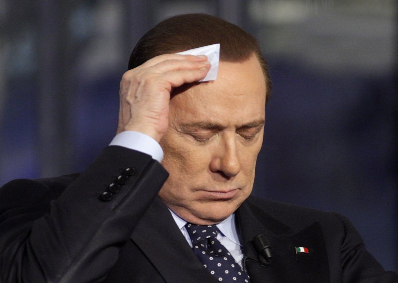 Berlusconi radije u zatvor nego na dobrotvorni rad