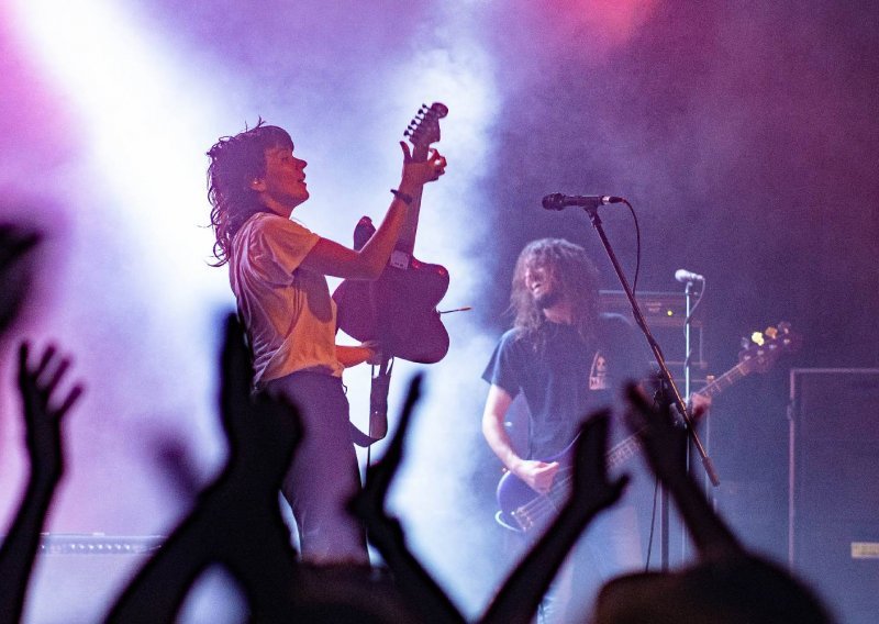 Courtney Barnett u Zagrebu: Bučni sitkom u režiji tasmanijske vragolanke