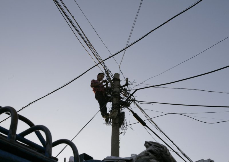 U četiri noći ukrali HŽ-u čak 650 kg telefonskih žica