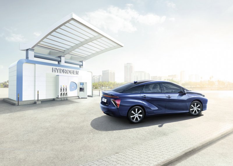 Optimistične najave iz Toyote: Grabimo prema nižim cijenama novih tehnologija