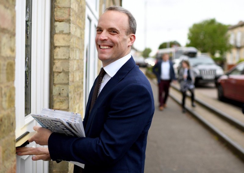 Dominic Raab: Britanija se pojačano priprema za Brexit bez sporazuma