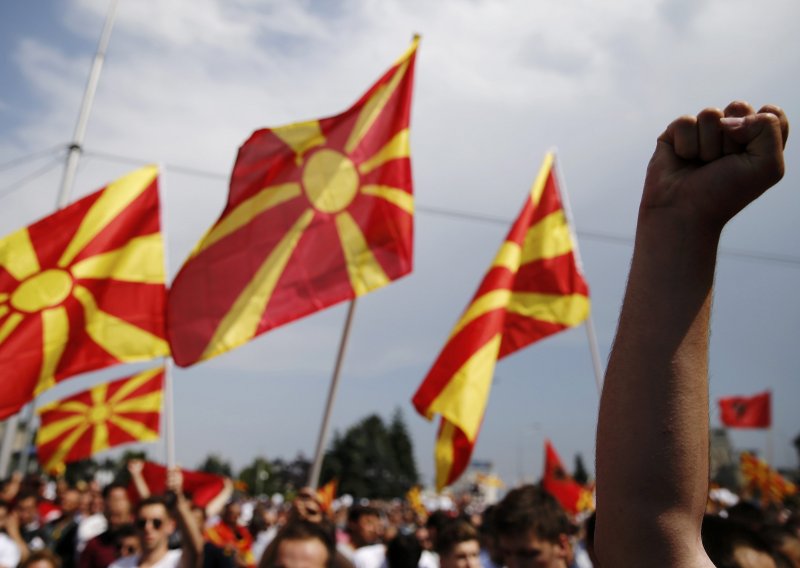 20 tisuća ljudi u Skoplju traži ostavku Nikole Gruevskog