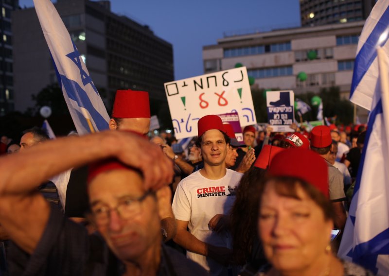 Tisuće prosvjednika u Tel Avivu pokušava zaštiti demokraciju od Benjamina Netanyahua
