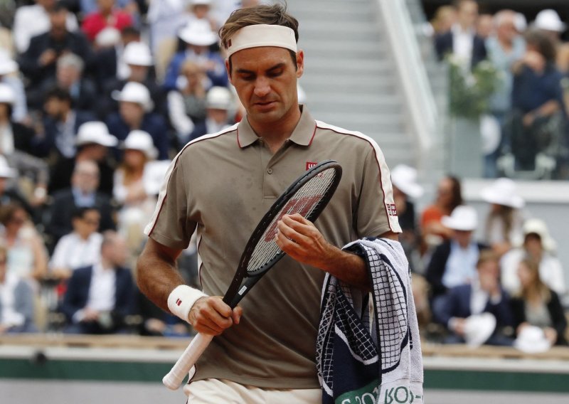 Roger Federer nikad nije bio u takvoj ulozi na Grand Slamu; neobično za najvećeg svih vremena