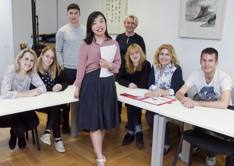 Bili smo u školi učenja kineskog: Prije 10 godina čudno bi vas gledali, a danas je učenje tog jezika pametno ulaganje