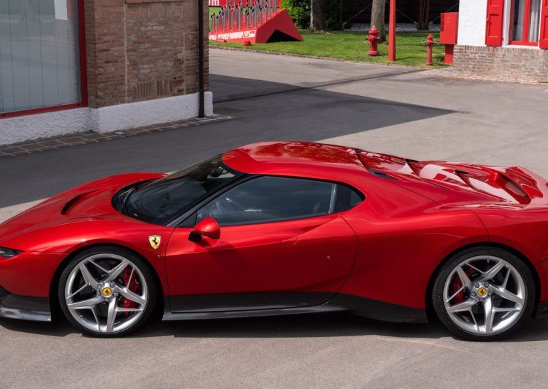 Ferrari predstavlja svoju drugu hibridnu jurilicu: Stroge norme o emisiji CO2 pritišću i najbolje!