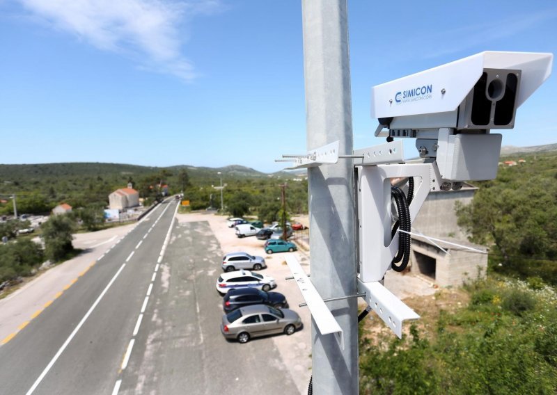Hrvatska ih tek nabavlja, a u Sloveniji je korištenje kamera za nadzor prometa proglašeno neustavnim