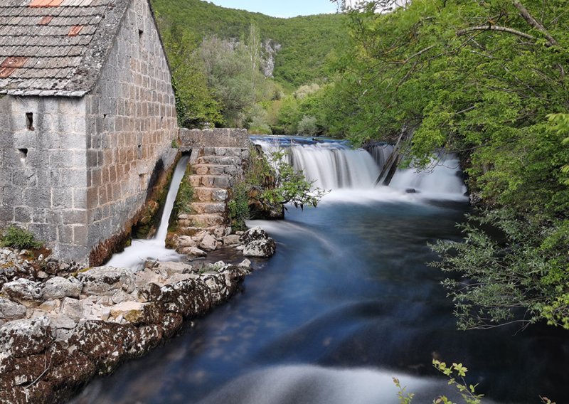 Za ovaj jadranski biser niste nikad čuli, a već generacijama čuva dalmatinsku tradiciju od zaborava