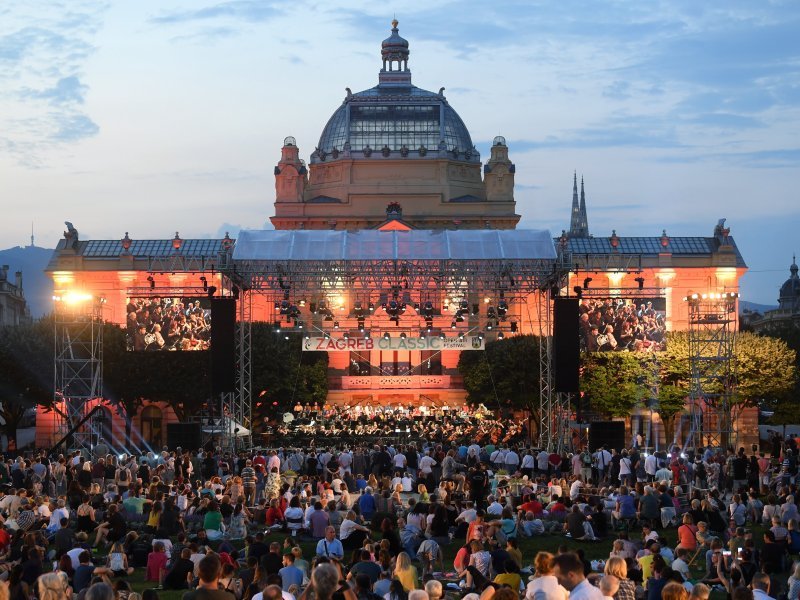 Koncert Simfonijskog orkestra HRT-a na Trgu kralja Tomislava u sklopu programa Zagreb Classic