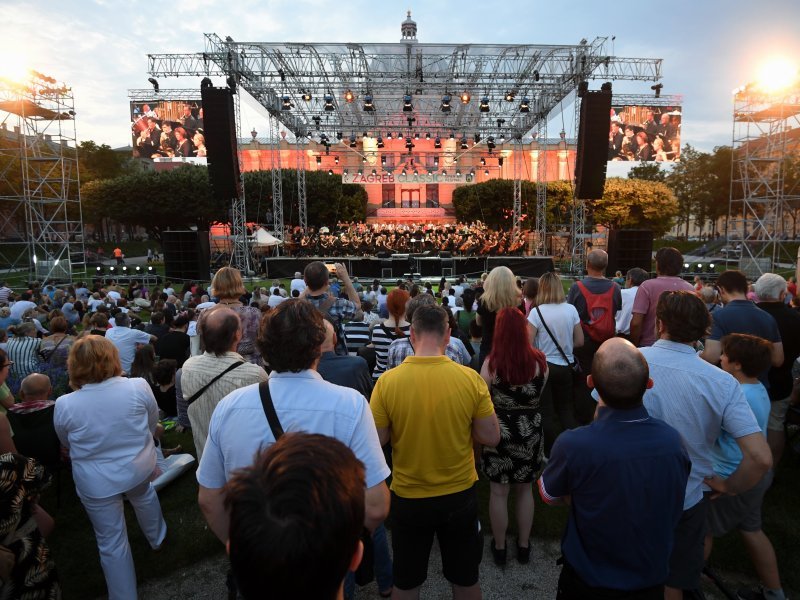Koncert Simfonijskog orkestra HRT-a na Trgu kralja Tomislava u sklopu programa Zagreb Classic