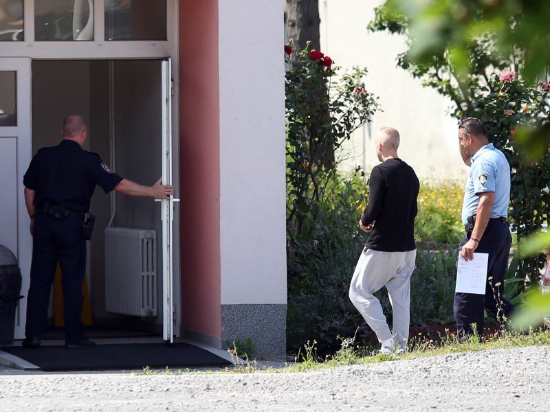 Privođenje vozača koji je izazvao prometnu nesreću kod Sv. Helene
