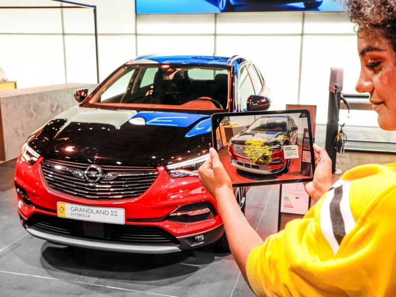 Opel na IAA Frankfurt 2019. - Proširena stvarnost Grandland X-Hybrid4