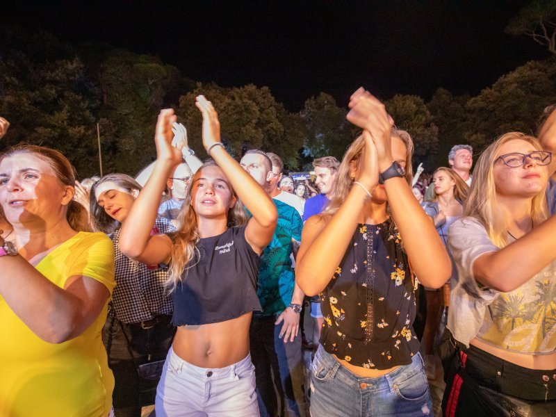 Dubrovnik: Grupa Parni valjak za kraj ljeta u Valamaru održala je koncert