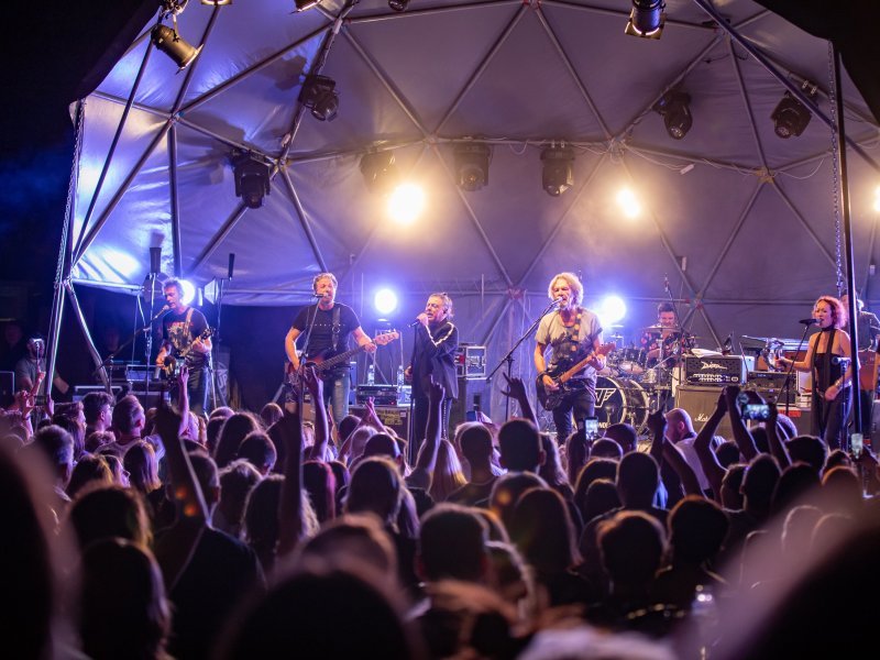 Dubrovnik: Grupa Parni valjak za kraj ljeta u Valamaru održala je koncert