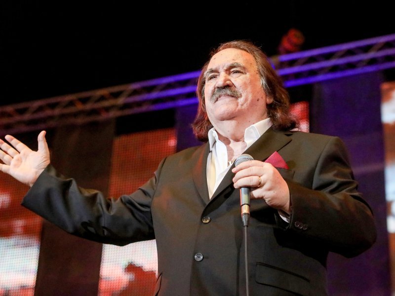 Mišo Kovač na pragu osamdesete još uvijek diže publiku na noge - tportal